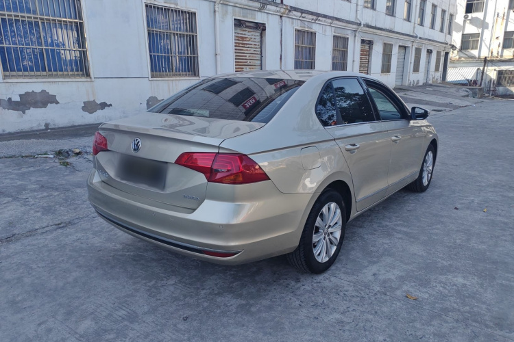 大众 宝来 2018款 1.5L 自动舒适型车身外观7