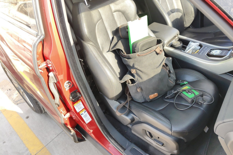 路虎 揽胜极光 2015款 2.0T 五门智耀版局部细节41