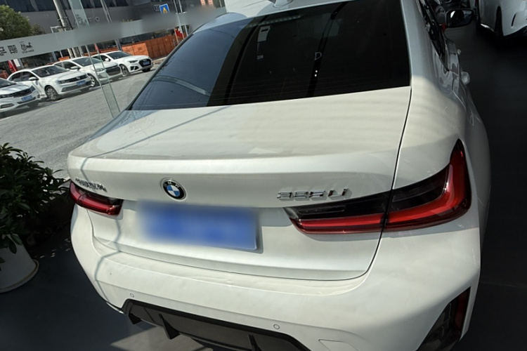 宝马3系 2024款 325Li M运动套装车身外观6005