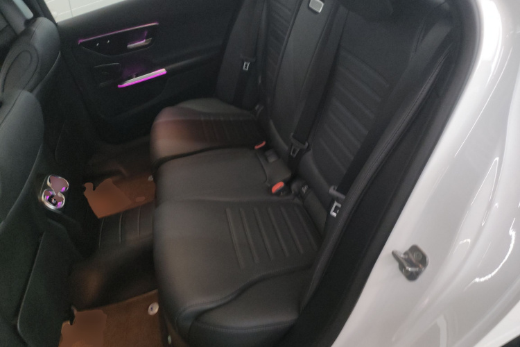 奔驰C级 2025款 C 260 L 运动版中控内饰7004