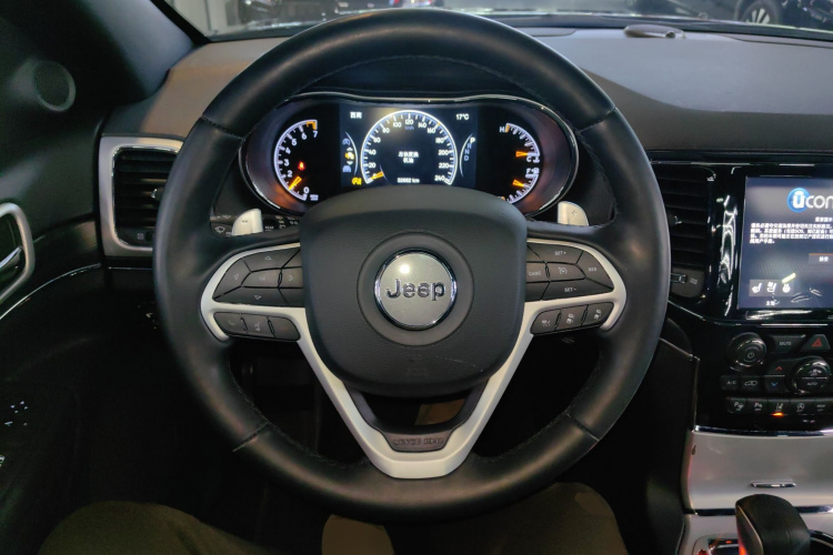 Jeep 大切诺基(进口) 2021款 3.0L 80周年纪念版中控内饰13