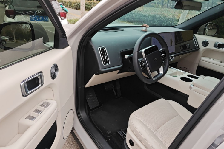 理想汽车 理想L6 2025款 Max 智能焕新版中控内饰20