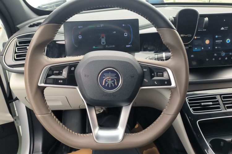 比亚迪 秦PLUS 2023款 冠军版 DM-i 120KM领先型中控内饰13