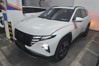 现代 2023款 途胜L 1.5T 自动两驱DLX豪华版