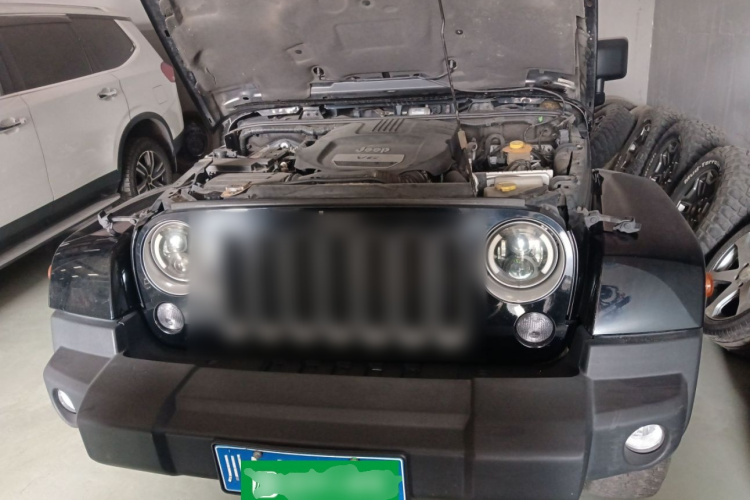 Jeep 牧马人 2015款 3.0L Sahara 四门舒享版局部细节24