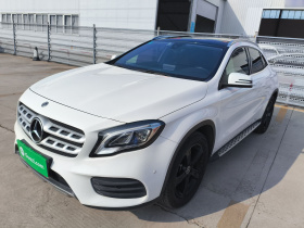 奔驰GLA 2019款 GLA 200 时尚型