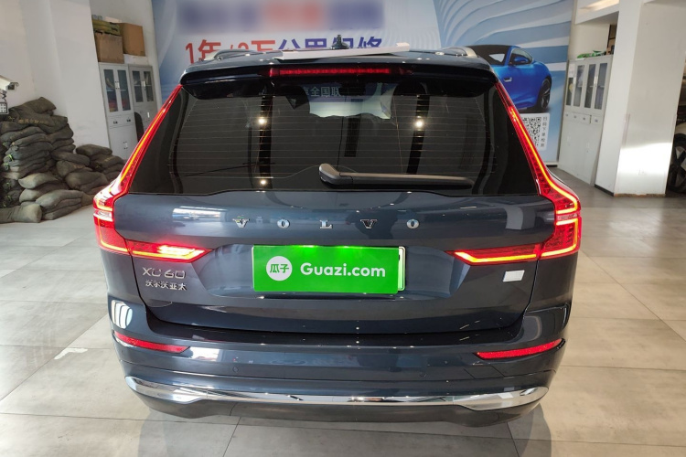 沃尔沃XC60新能源 2024款 T8 插电混动 长续航四驱智远豪华版车身外观6