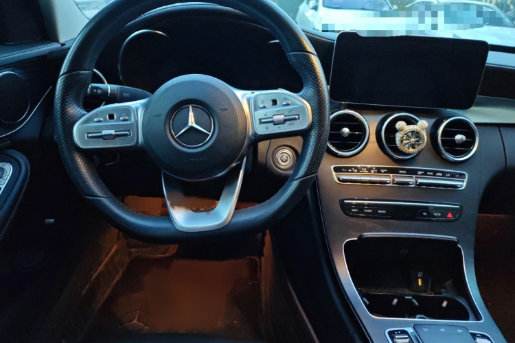 奔驰C级 2020款 C 260 L 运动版局部细节13