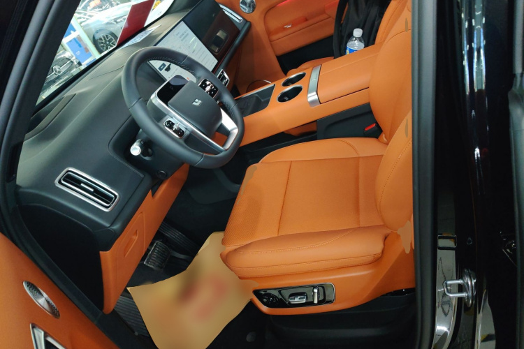 理想汽车 理想L9 2025款 Ultra 智能焕新版中控内饰19