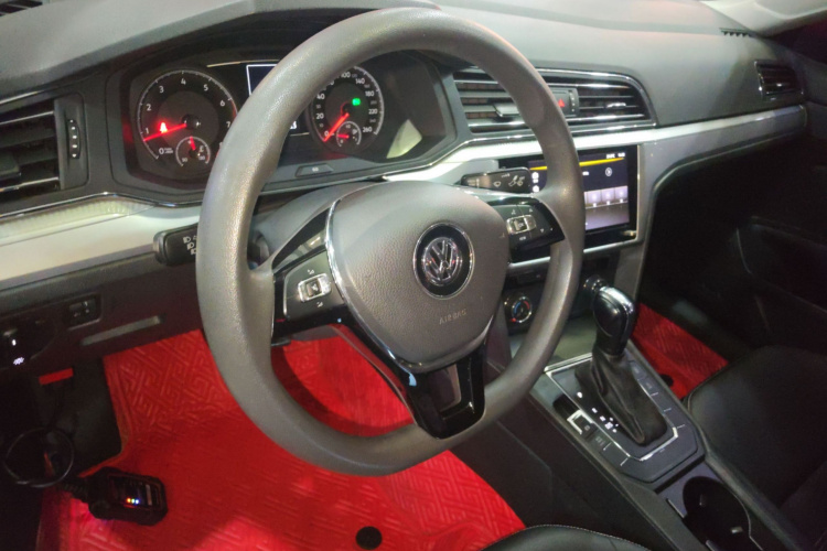 大众 凌渡 2021款 230TSI DSG风尚版中控内饰13