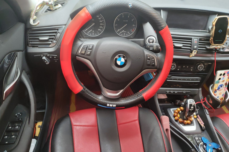 宝马X1 2015款 sDrive18i 领先晋级版中控内饰13