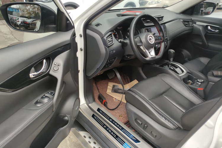 日产 奇骏 2021款 2.5L CVT 4WD XL ITS豪华领航版中控内饰20