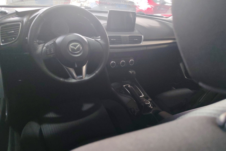 马自达3 昂克赛拉 2016款 三厢 1.5L 自动舒适型中控内饰7002