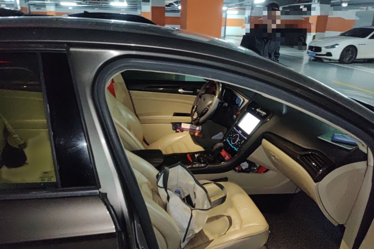 福特 蒙迪欧 2013款 2.0L GTDi240旗舰型局部细节9005