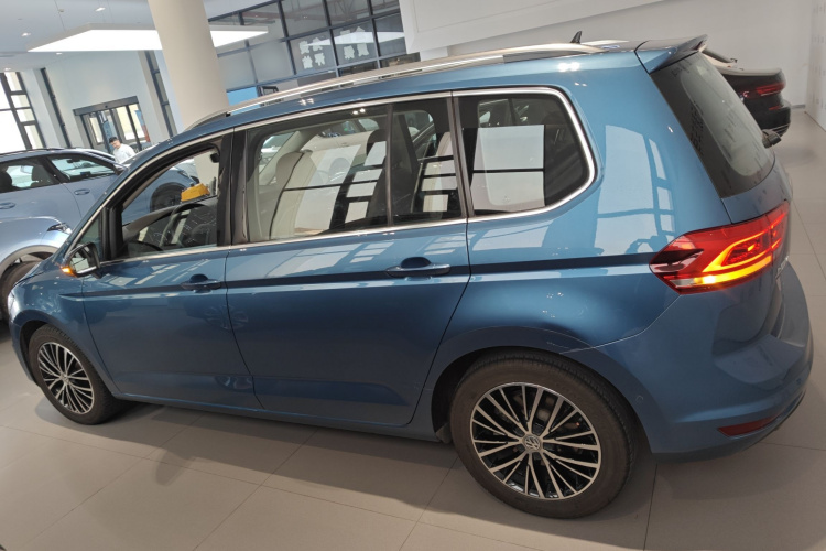 大众 2016款 途安L 330TSI DSG豪华版车身外观6003