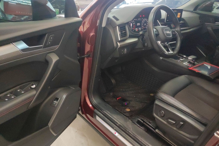 奥迪Q5L 2018款 45 TFSI 尊享时尚型 国VI中控内饰20