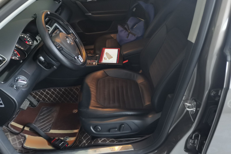 大众 迈腾 2016款 1.8TSI 智享豪华型中控内饰19