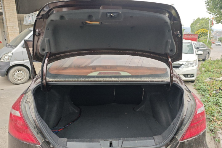 吉利汽车 帝豪 2017款 三厢百万款 1.5L CVT豪华型局部细节23