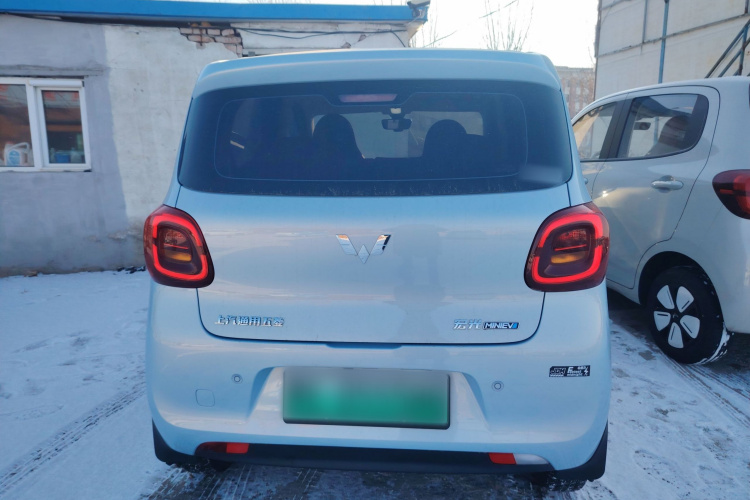 五菱汽车 宏光MINIEV 2025款 四门版 臻享+款车身外观6004