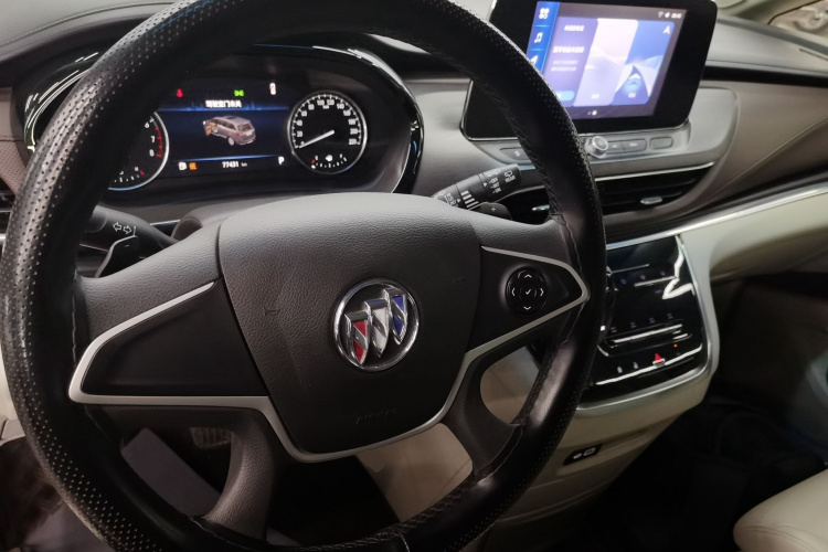 别克GL8 2022款 陆上公务舱 652T 舒适型中控内饰7002