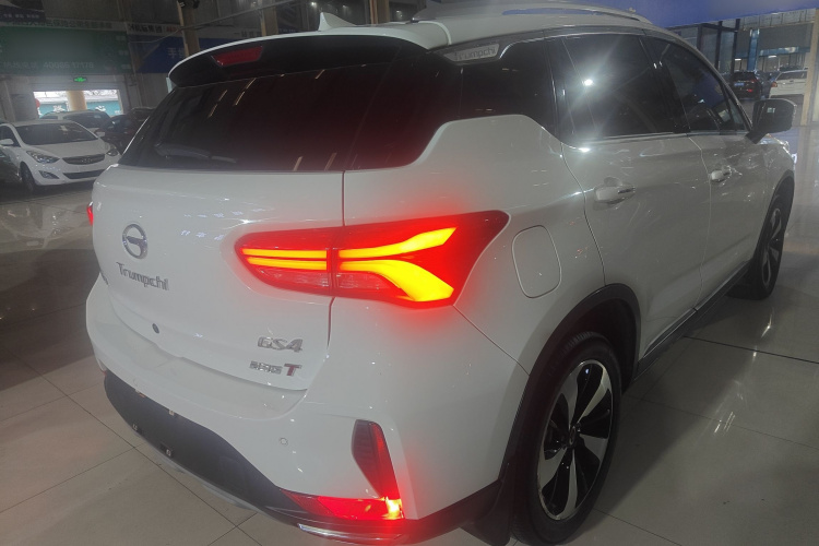 广汽传祺 传祺GS4 2018款 235T 自动两驱豪华智联百万纪念版车身外观7