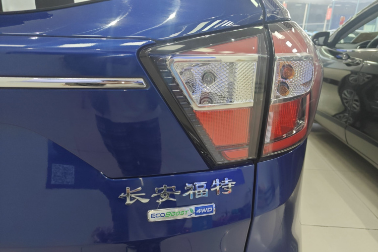 福特 翼虎 2017款 EcoBoost 245 四驱尊翼型车身外观6006