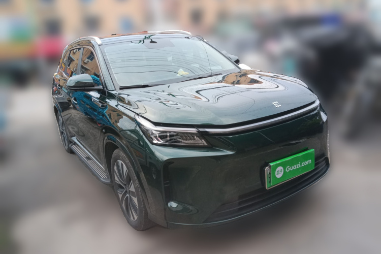 蓝电E5 PLUS 2025款 165km 长续航版PLUS 7座车身外观3