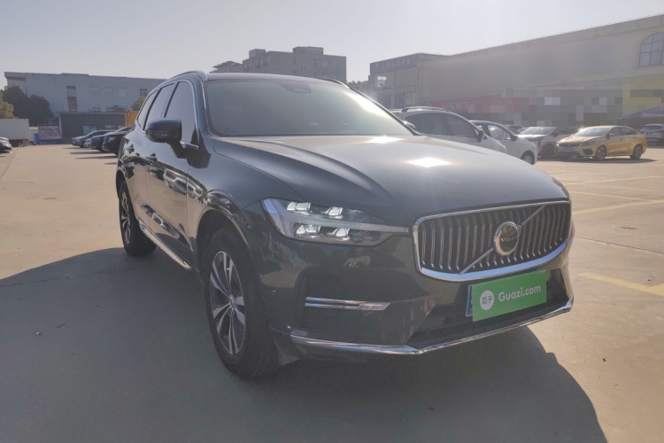 沃尔沃XC60 2022款 B5 四驱智逸豪华版车身外观3