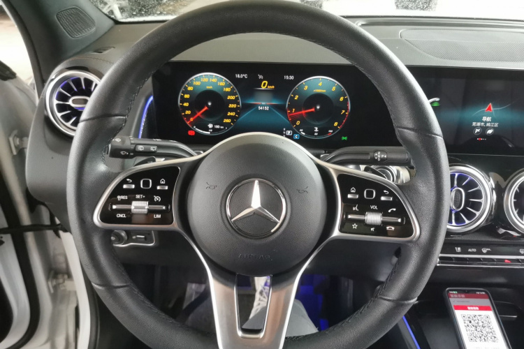 奔驰GLB 2020款 改款 GLB 200 动感型中控内饰13