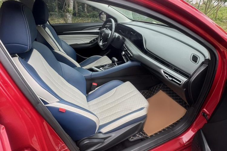 长安 逸动 2021款 PLUS 蓝鲸NE 1.4T GDI DCT旗舰型中控内饰7004