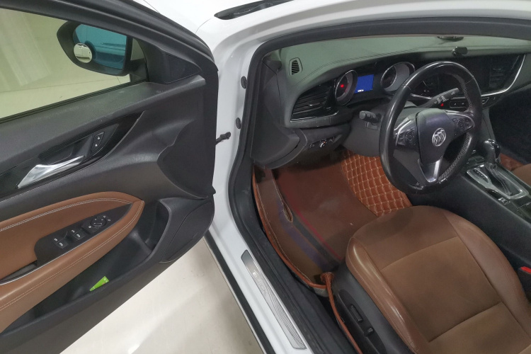 别克 君威 2017款 20T 精英型中控内饰7003