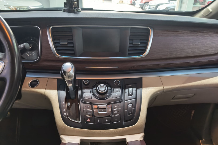 别克GL8 2018款 28T 豪华型 国VI局部细节16