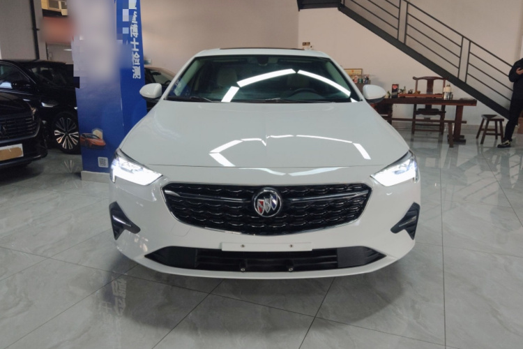 别克 君威 2020款 552T 精英型车身外观2