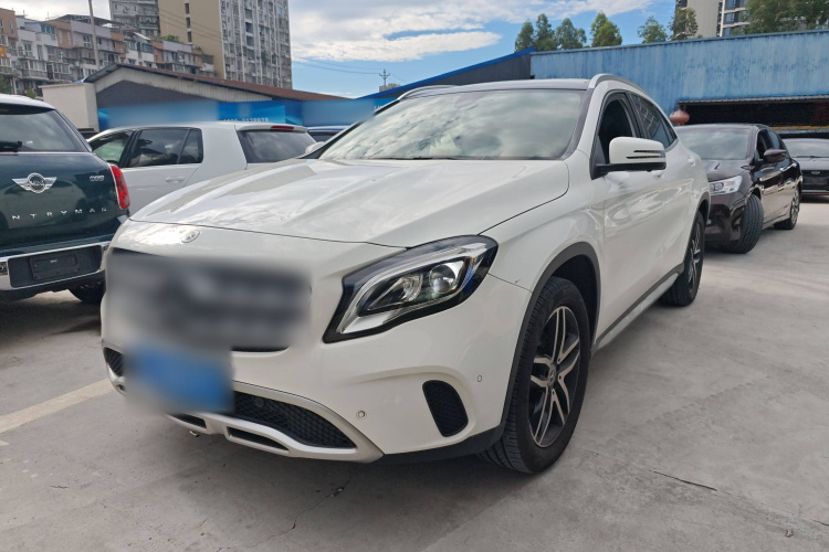 奔驰GLA 2017款 GLA 200 时尚型车身外观1
