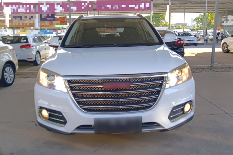 哈弗H6 2014款 运动版 2.4L 自动精英型车身外观2