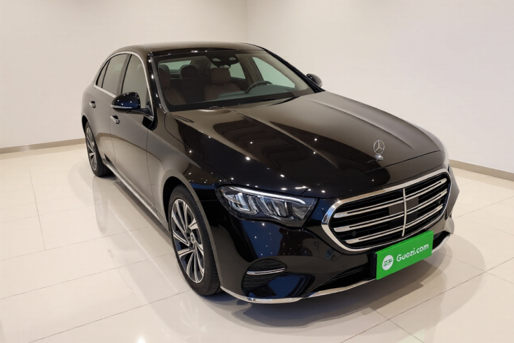 奔驰E级 2025款 E 300 L 豪华型车身外观3