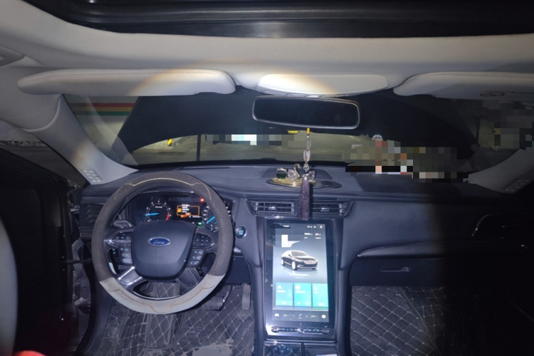 福特 金牛座 2019款 EcoBoost 245 悦享版中控内饰12