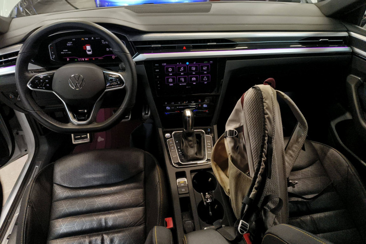 一汽-大众CC 2023款 380TSI 夺目版中控内饰12