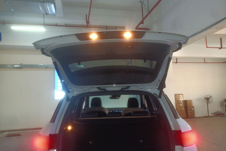 吉利汽车 吉利icon 2023款 1.5TD 主角机舱底盘23