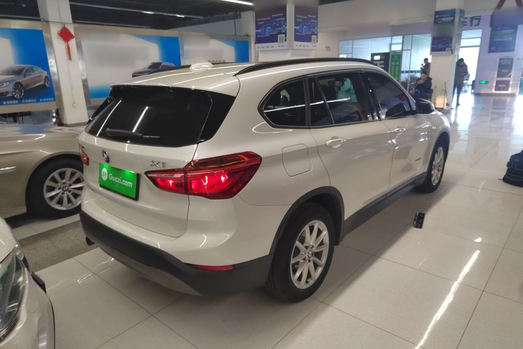 宝马X1 2018款 sDrive18Li 时尚型车身外观6005