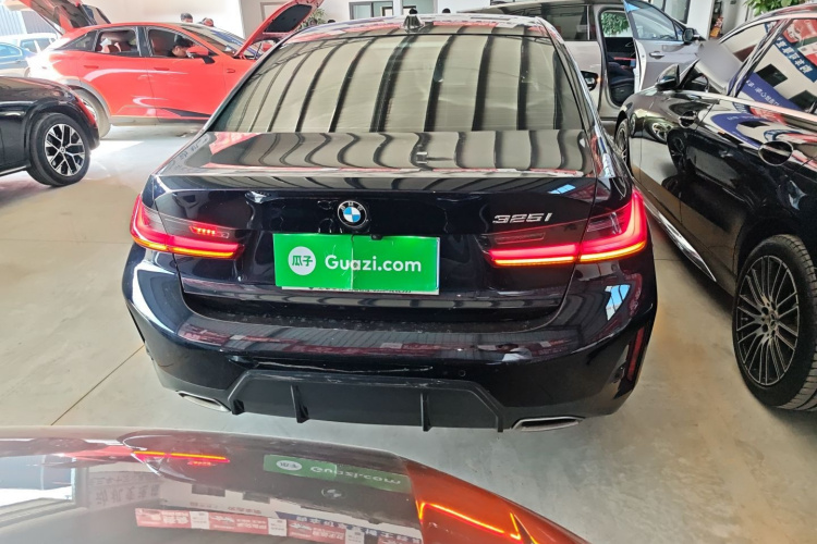 宝马3系 2024款 325i M运动套装车身外观6004