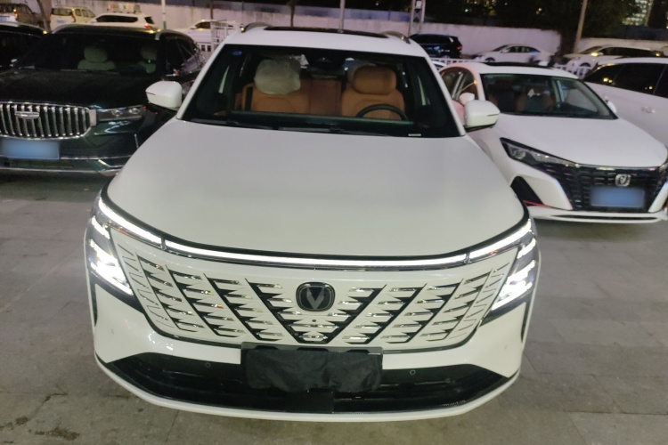 长安CS75 PLUS 2025款 第四代 UItra 2.0T 新蓝鲸 智慧智擎型车身外观2