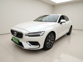 沃尔沃S60 2021款 T4 智远豪华版