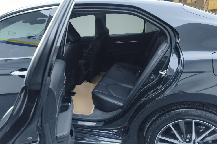 丰田 凯美瑞 2023款 2.5G 豪华版中控内饰21