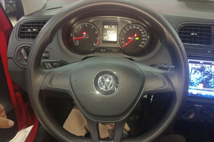 大众 Polo 2016款 1.4L 自动风尚型中控内饰13