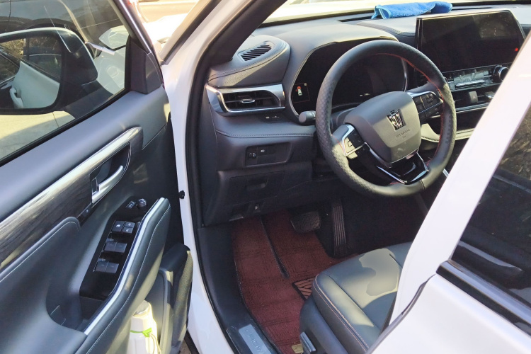 丰田 皇冠陆放 2024款 2.5L HEV四驱豪华版中控内饰20