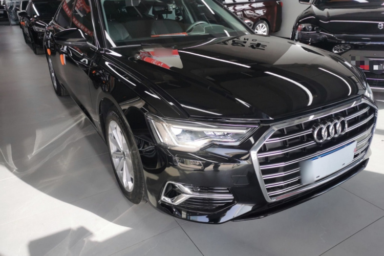 奥迪A6L 2023款 改款 40 TFSI 豪华致雅型车身外观3