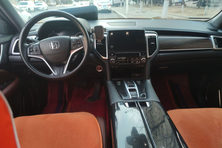 本田UR-V 2017款 370TURBO 四驱尊耀版 国V中控内饰7002