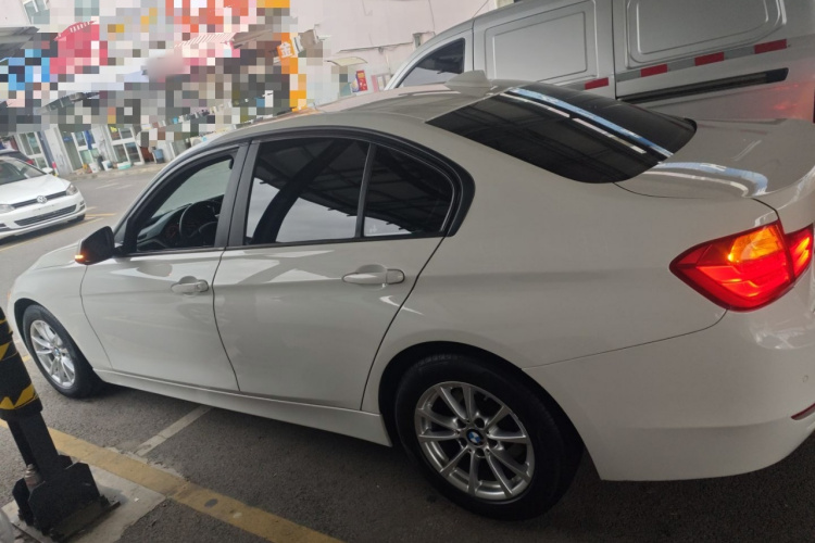 宝马3系 2013款 316i 进取型车身外观6003