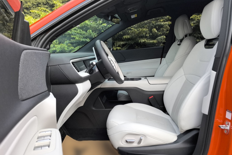 小鹏G6 2023款 755 超长续航 Pro中控内饰7001